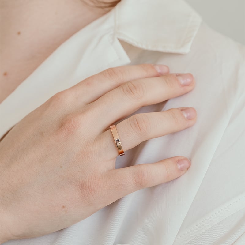 Flache Eheringe aus Gold Ilah 120925