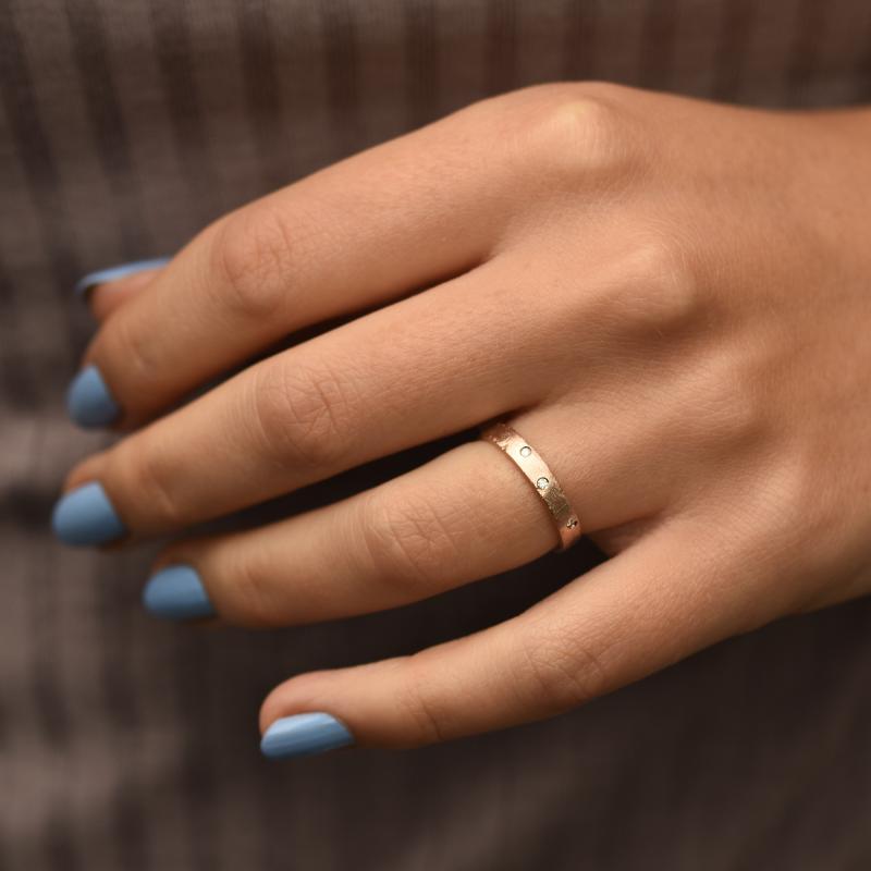 Ungewöhnlicher Ring mit Diamanten Enrico 83378