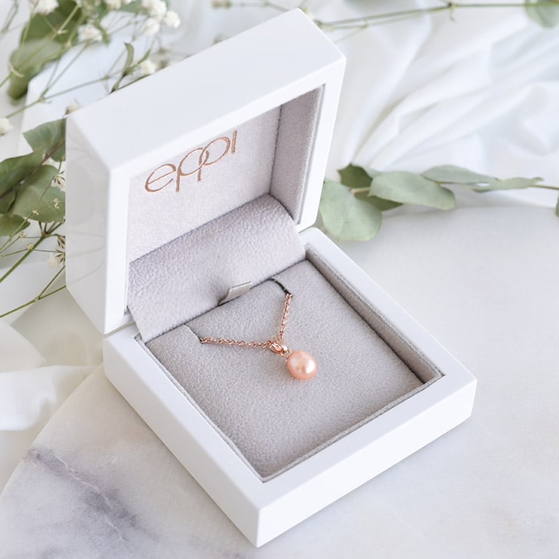 Vergoldeter Anhänger mit pfirsichfarbener Perle Austen 87859