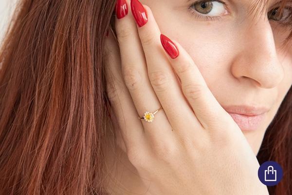 Halo prsten s certifikovaným žlutým lab-grown diamantem