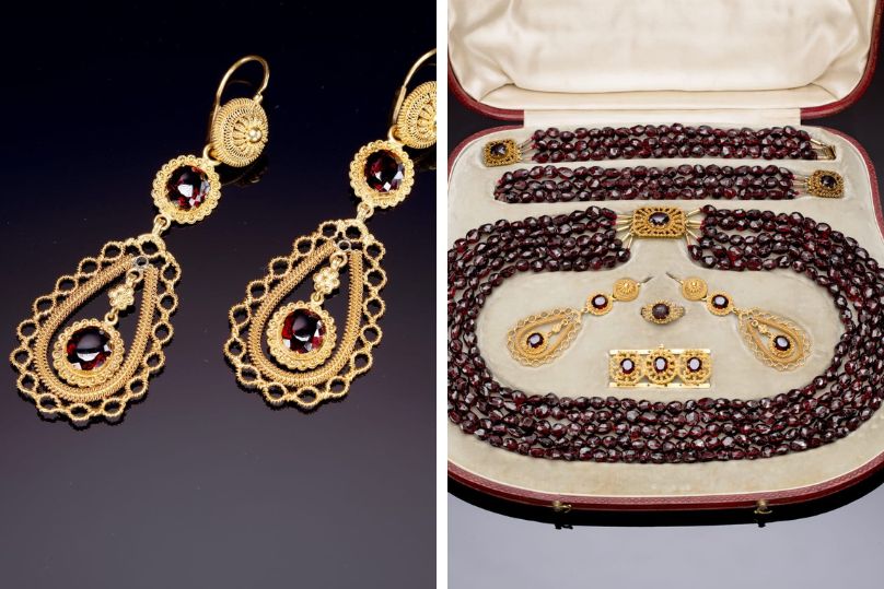 Schmuckset mit böhmischem Granat der Ulrike von Levetzow