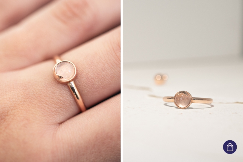 Goldener Ring mit Rosenquarz im Cabochonschliff