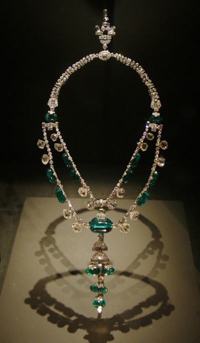 Die spanische Inquisition-Halskette (Spanish Inquisition Necklace)