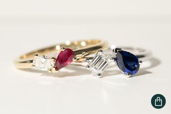 Toi-et-moi-Verlobungsring mit blauem Saphir und Lab-grown-Diamant