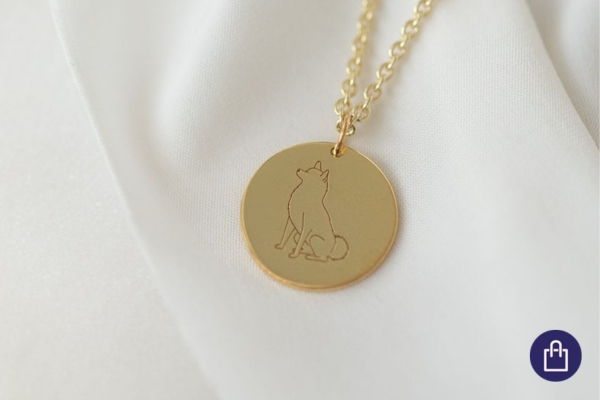 Schmuck im Zeichen des Hundes