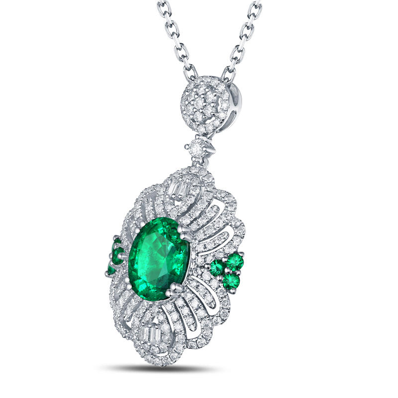 Luxuriöse Smaragdkette mit Diamanten 10160