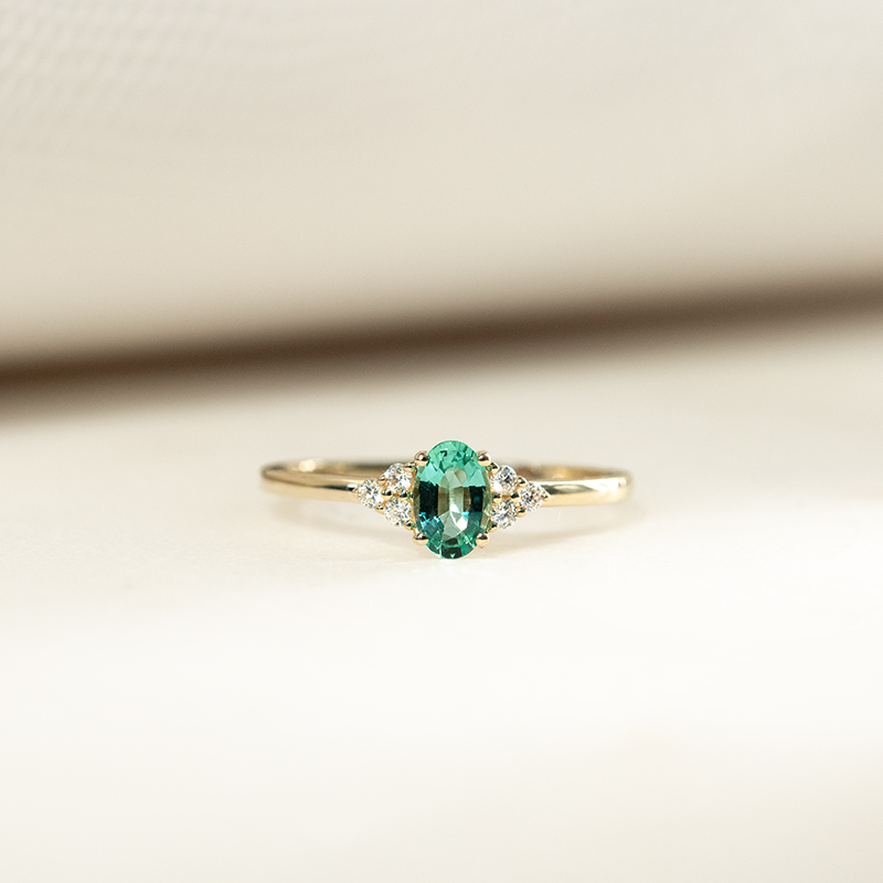 Verlobungsring mit Smaragd und Diamanten Sheldo 132700