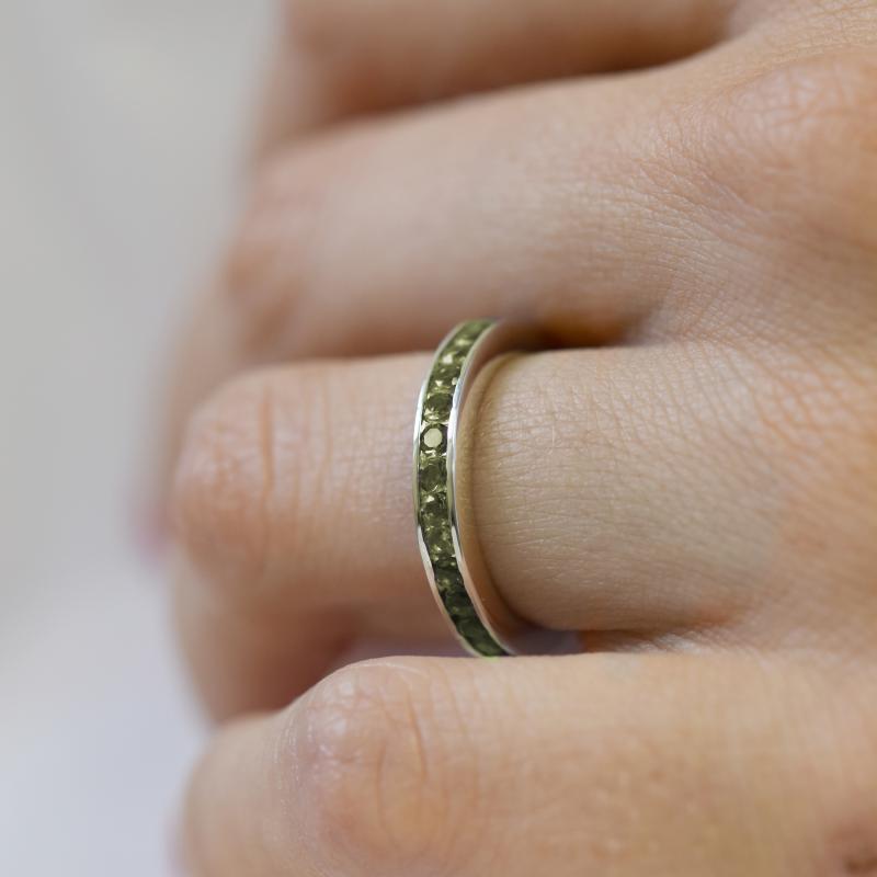 Olivin Eternity-Ring aus Silber Urian 14430
