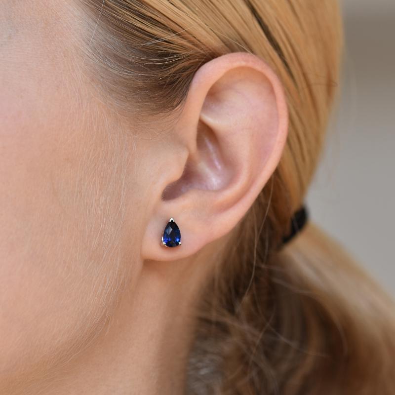 Silberne Ohrringe mit blauen Saphiren Aravan 20160