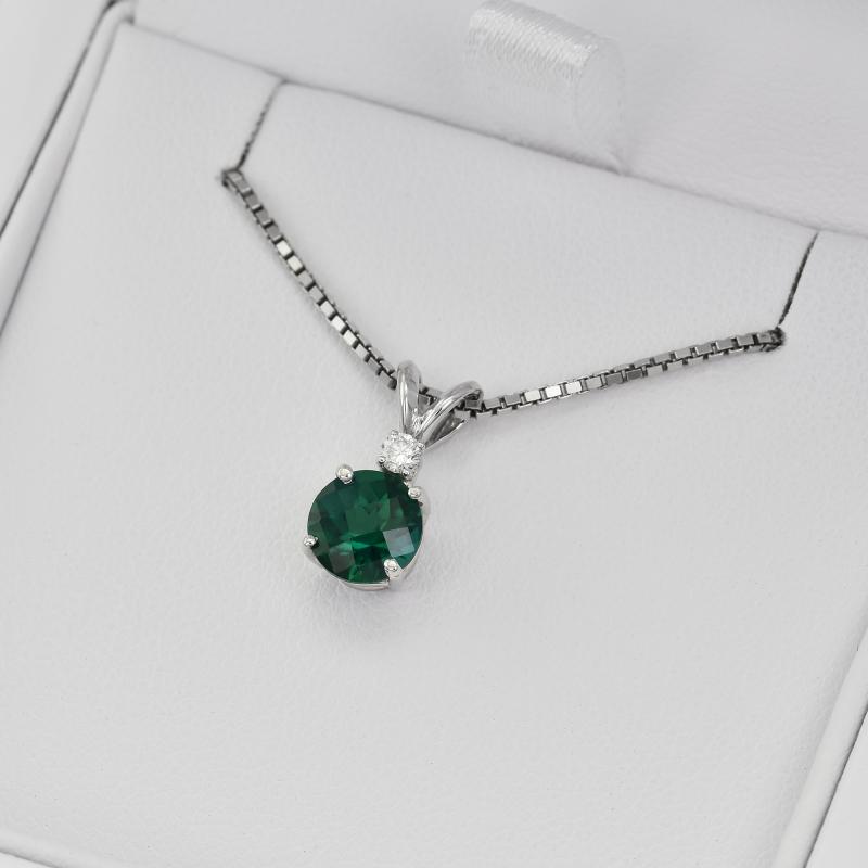 Smaragd Anhänger mit Diamanten in Eppi-Geschenkbox 25660
