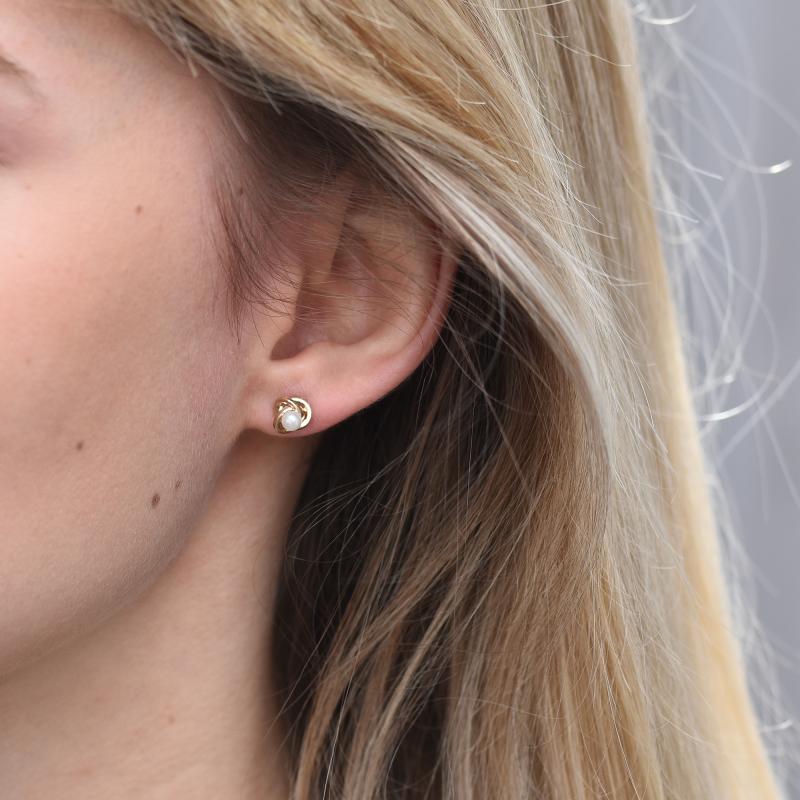 Ungewöhnliche Ohrringe aus Gold mit Perlen Chiarla 48960
