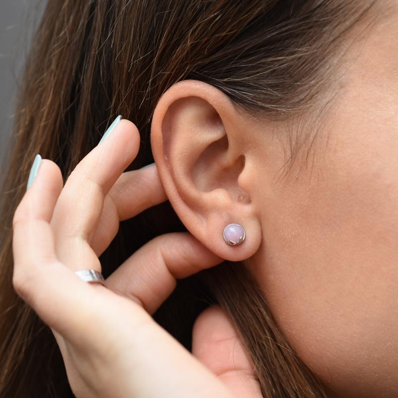 Goldene Ohrringe mit rosa Opal in Cabochon-Schliff Erica 49900