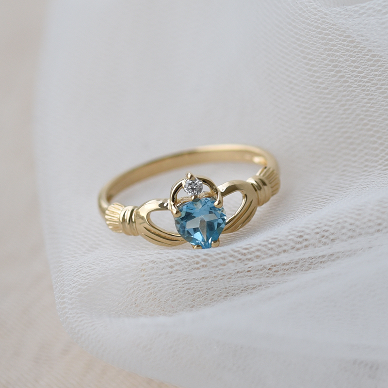 Goldener Claddagh-Ring mit Topas und Diamant Mariya 63560