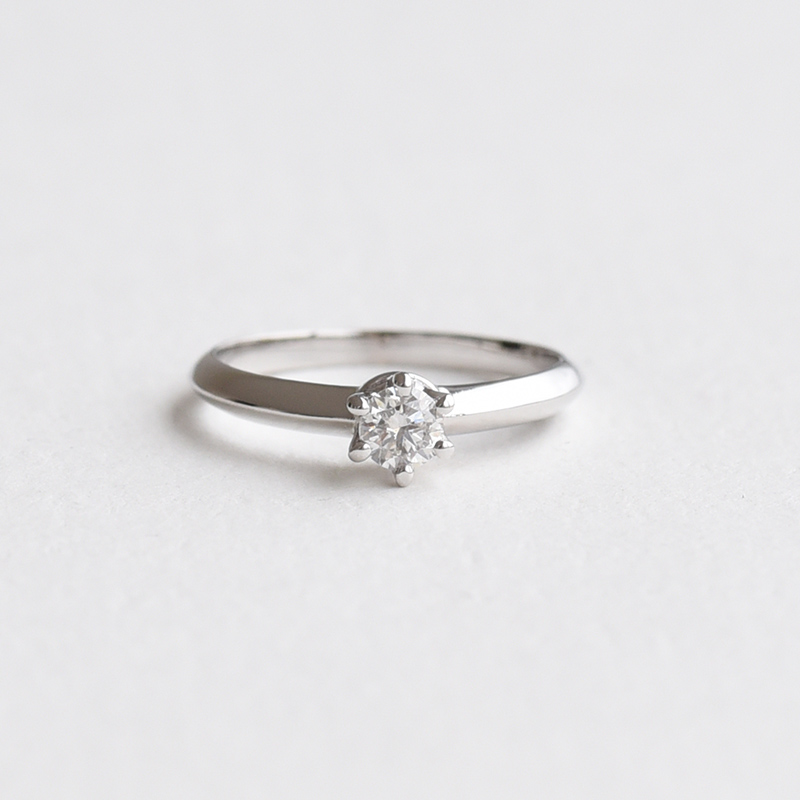 Klassischer Verlobungsring mit Diamant Tila 73830
