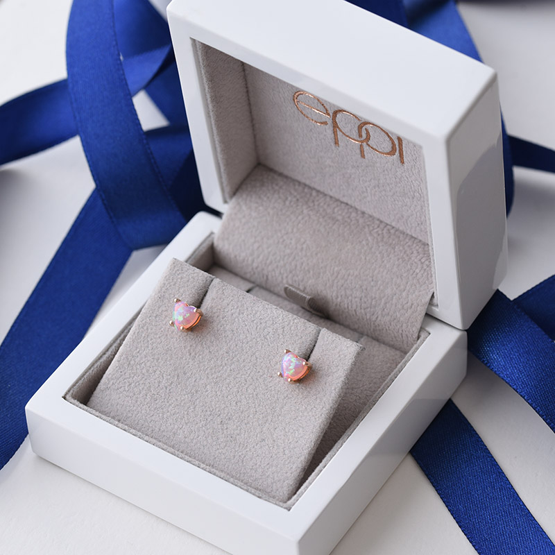 Goldene Ohrringe mit rosa Opalen in Herzform Kaciah 76150