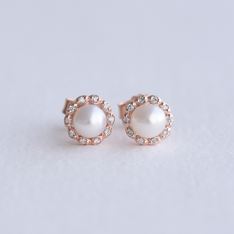 Goldene Halo-Ohrringe mit Perlen und Diamanten Desten