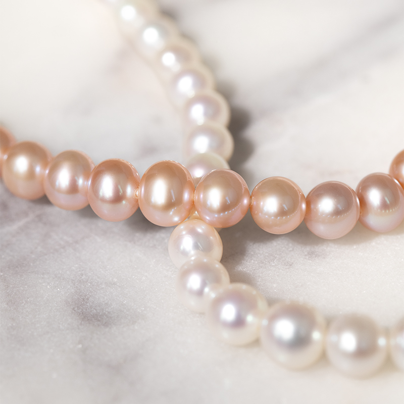 Perlenkette aus weißen Perlen Ellie 129771