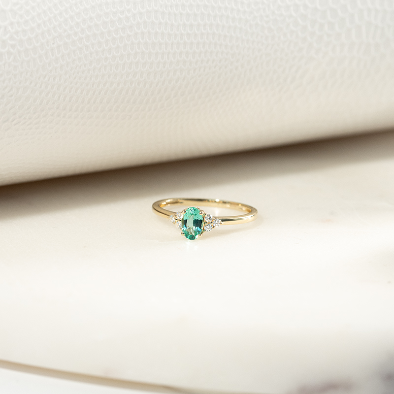Verlobungsring mit Smaragd und Diamanten Sheldo 132701
