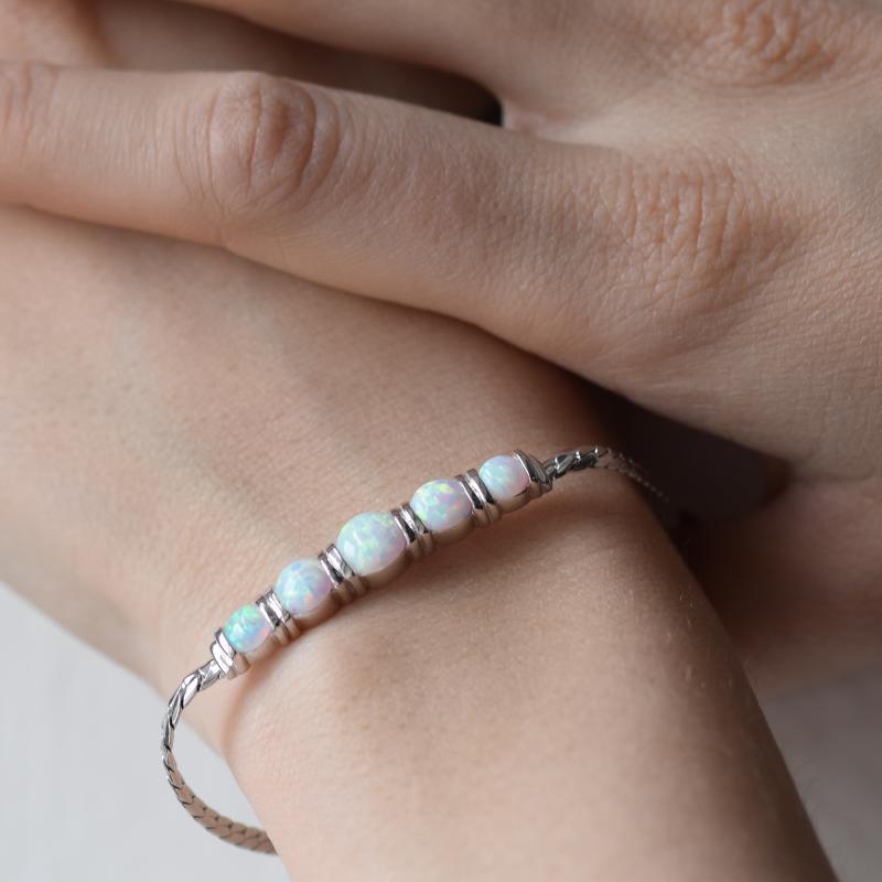 Zartes Armband aus Silber mit weißen Opalen Lesyly 16721