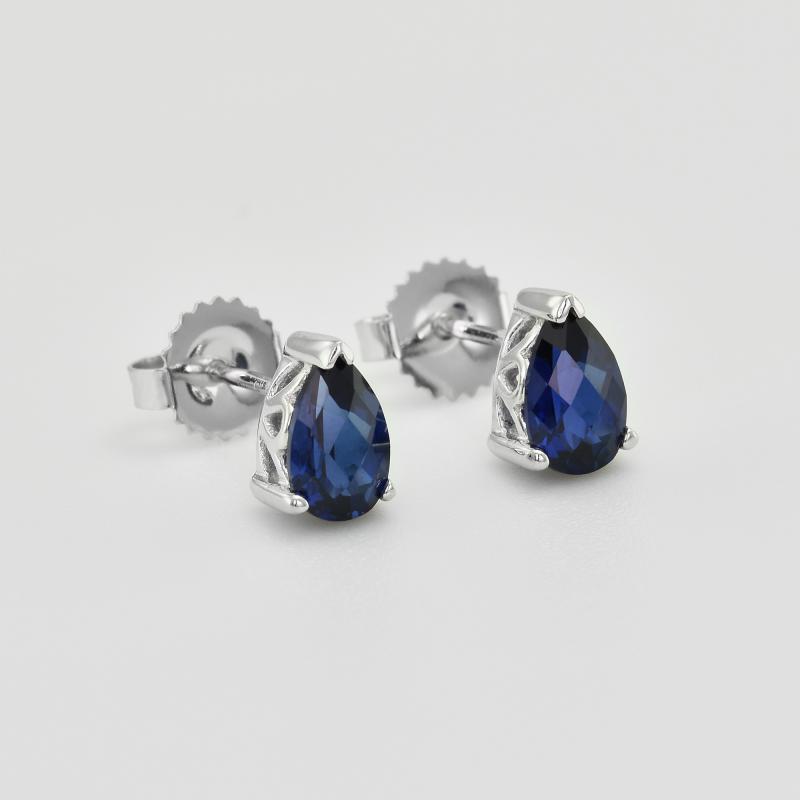 Silberne Ohrringe mit blauen Saphiren Nandika 20161