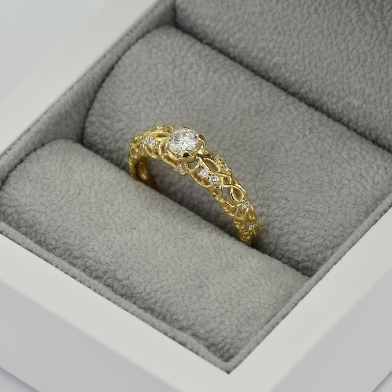 Vintage Verlobungsring in Gold mit Diamanten und Moissanit Leana 46651