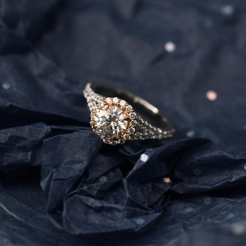 Luxuriös Verlobungsring mit Diamanten 48101