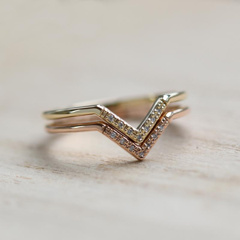 Goldener Ring mit Diamanten Bebeha 49911