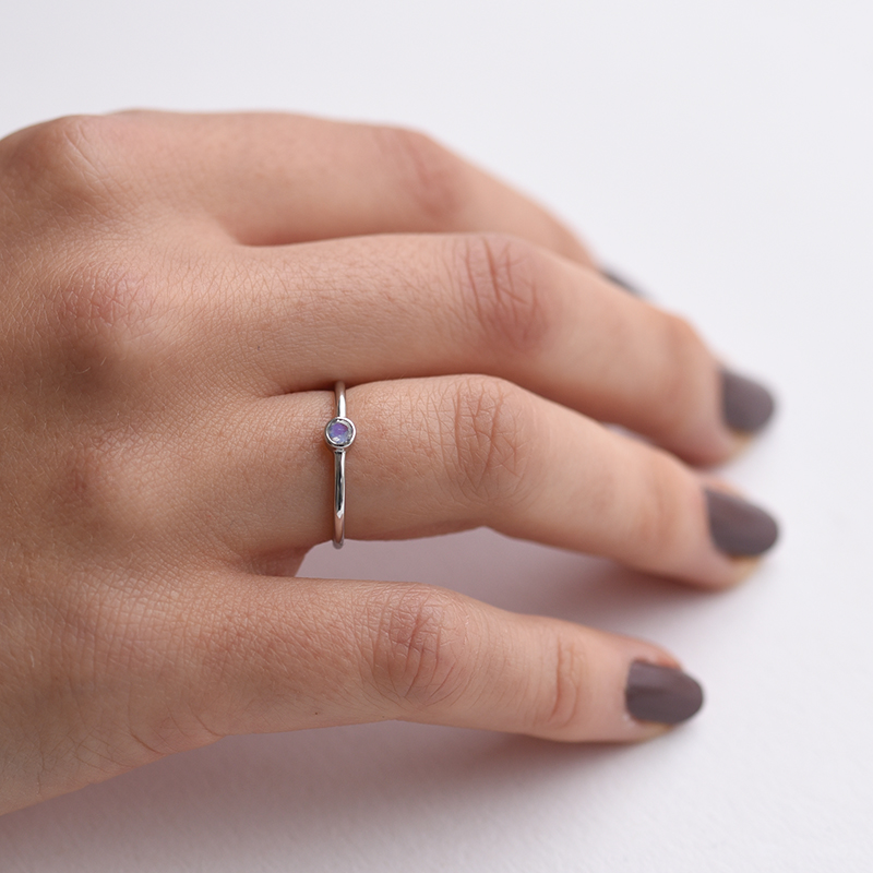 Goldener minimalistischer Ring mit Mondstein Emilien 62061