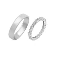 Eheringe aus Eternity-Ring mit Lab Grown Diamanten und einem breiten Komfort-Ring Dewey