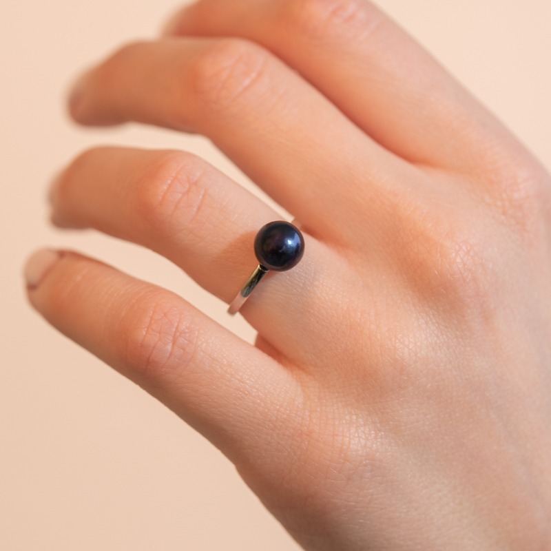 Silberner Ring mit schwarzer Perle Eleanor 104672