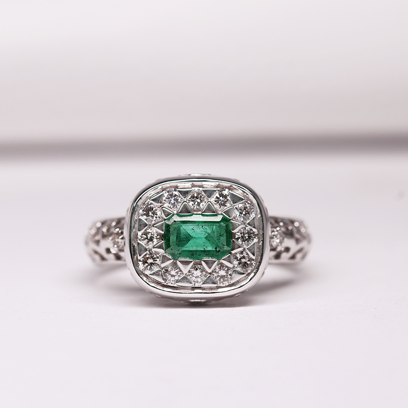 Goldring mit Smaragd und Diamanten Mare 116062