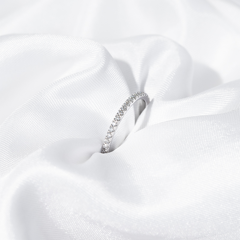 Halb-Eternity Ring aus Platin mit 1.25mm Diamanten Adva 124852