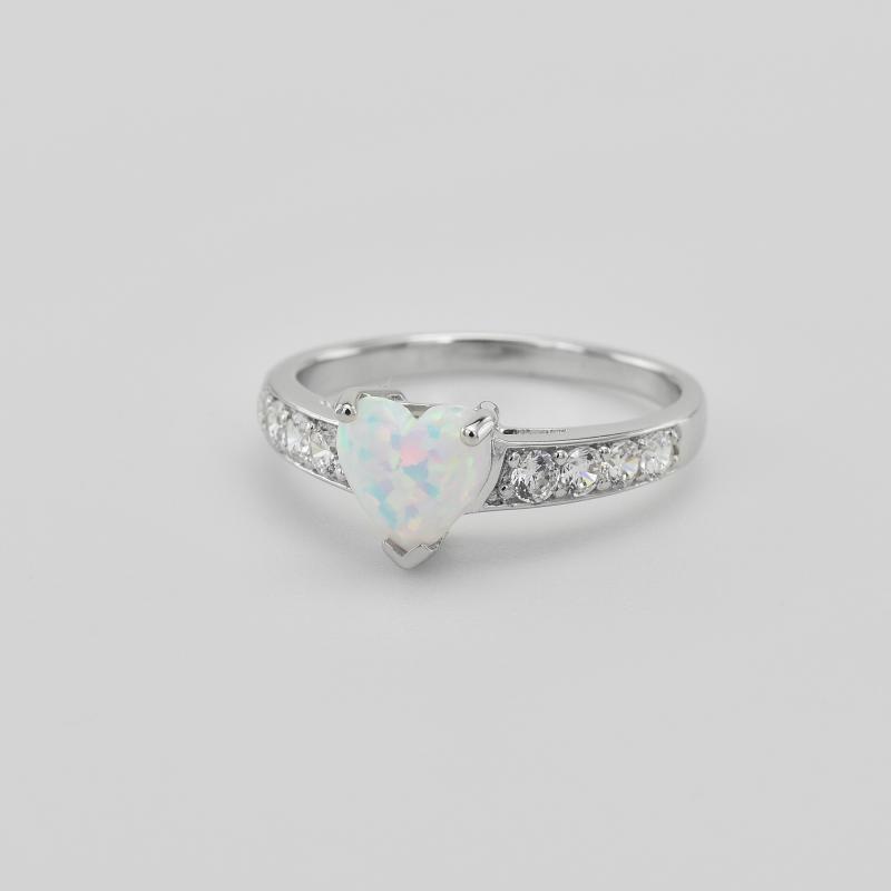 Silberner Ring mit Opal 30462
