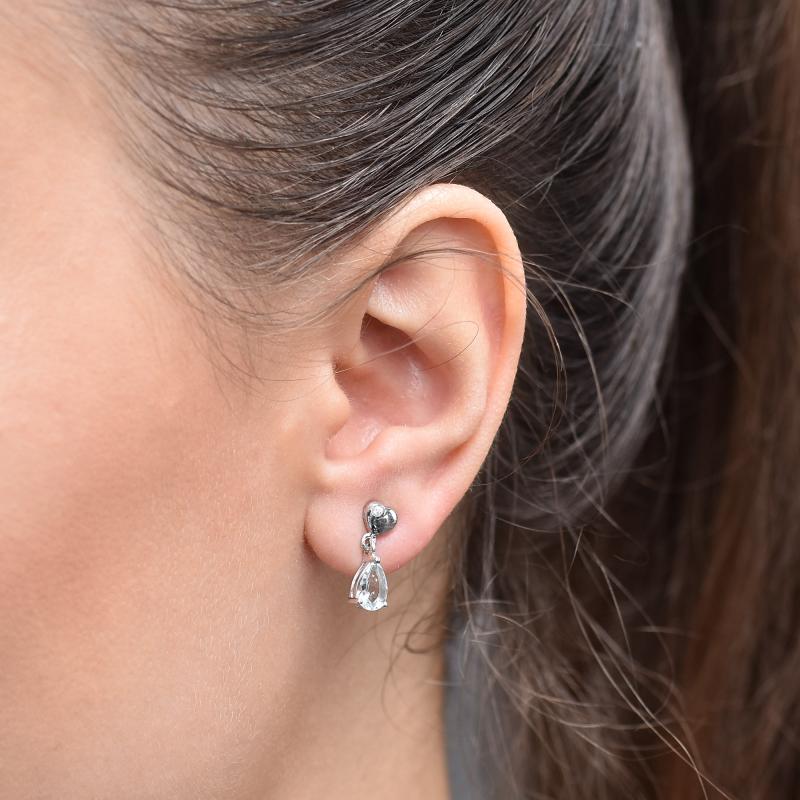 Silberne Ohrringe mit Aquamarinen 30492