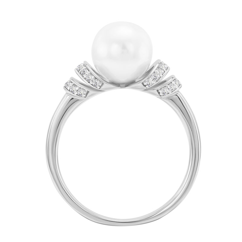 Ring aus Platin mit Perle und Diamanten 30932