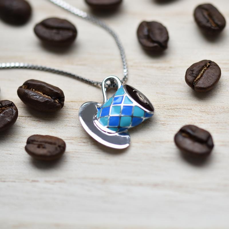 Silberne Halskette in Form einer Kaffeetasse aus Emaille Cup 43372