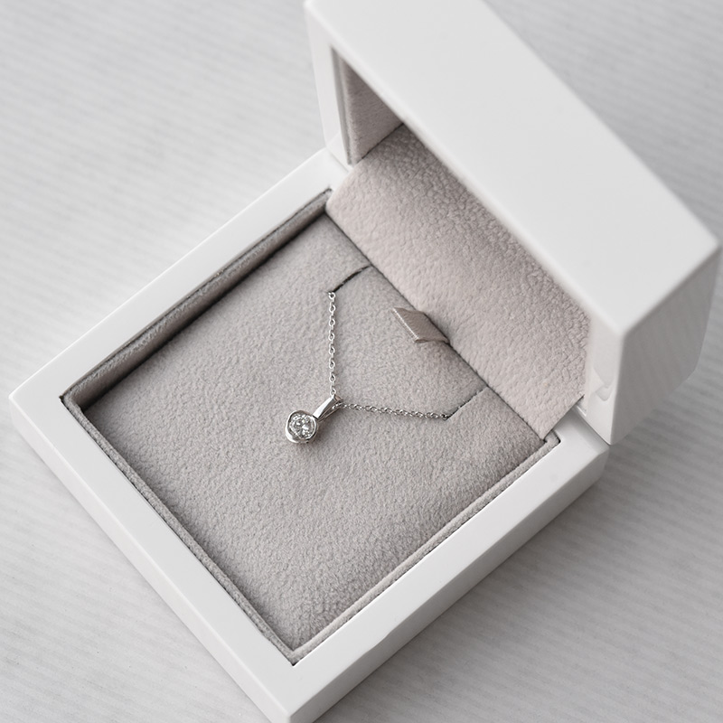 Glänzende Halskette aus Platin mit zertifiziertem Diamant Matiss 71802