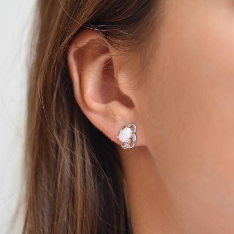 Silberne Ohrringe mit weiße Opalen Sanvali 17843