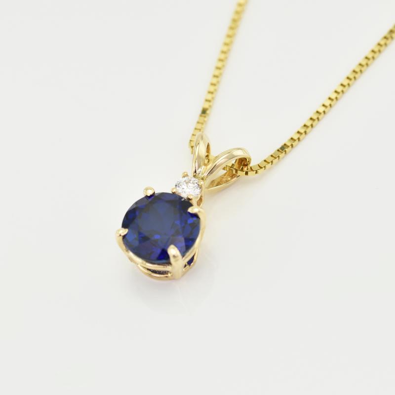 Blauer Saphir in Halskette 20883