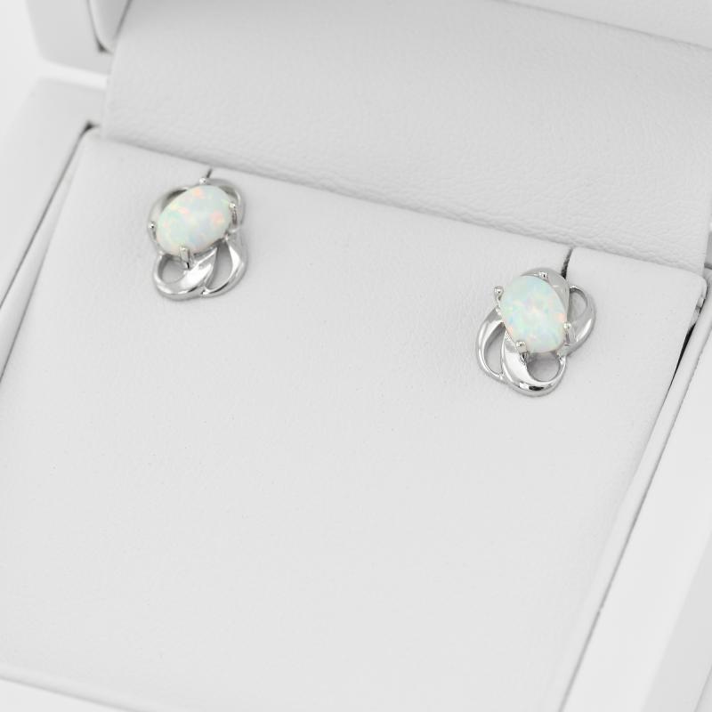 Silberne Ohrringe mit weiße Opalen Sanvali 17844