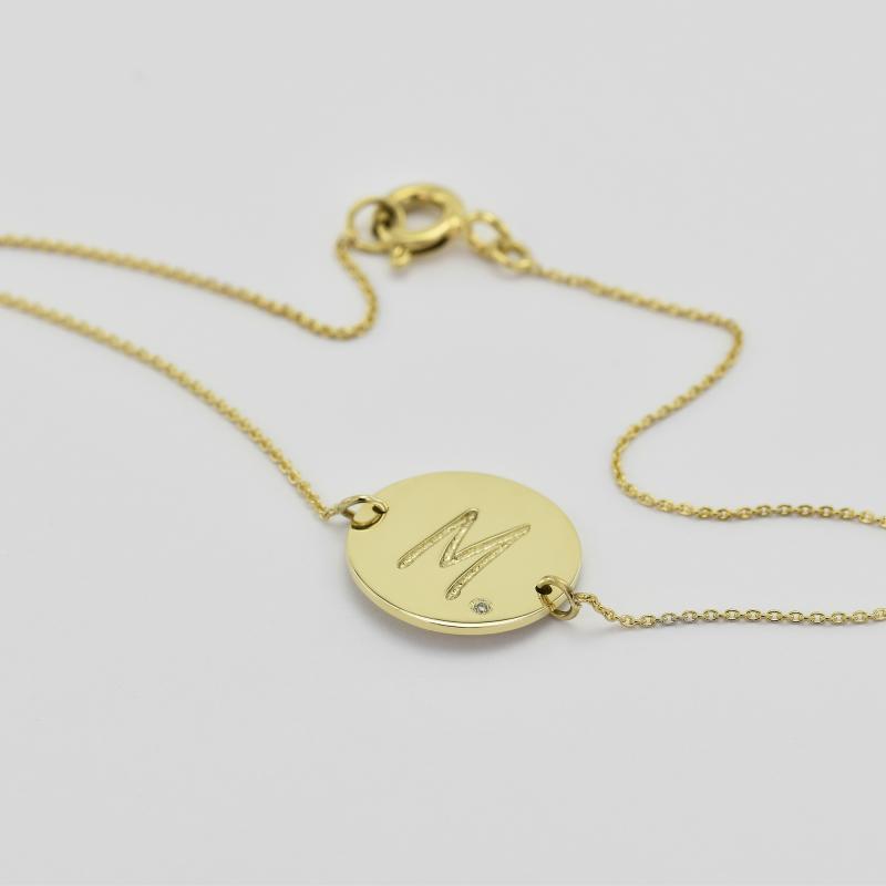 Goldarmband mit Diamanten und Gravur eines Buchstabens Dian 35144