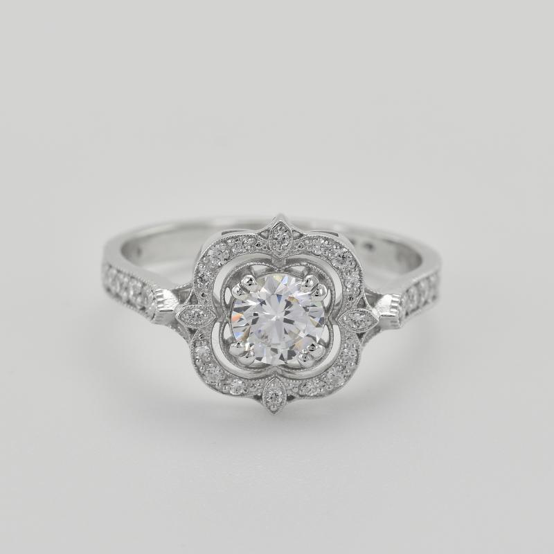 Verlobungsring im Vintage-Stil aus Gold mit Diamanten Lomenie 36794
