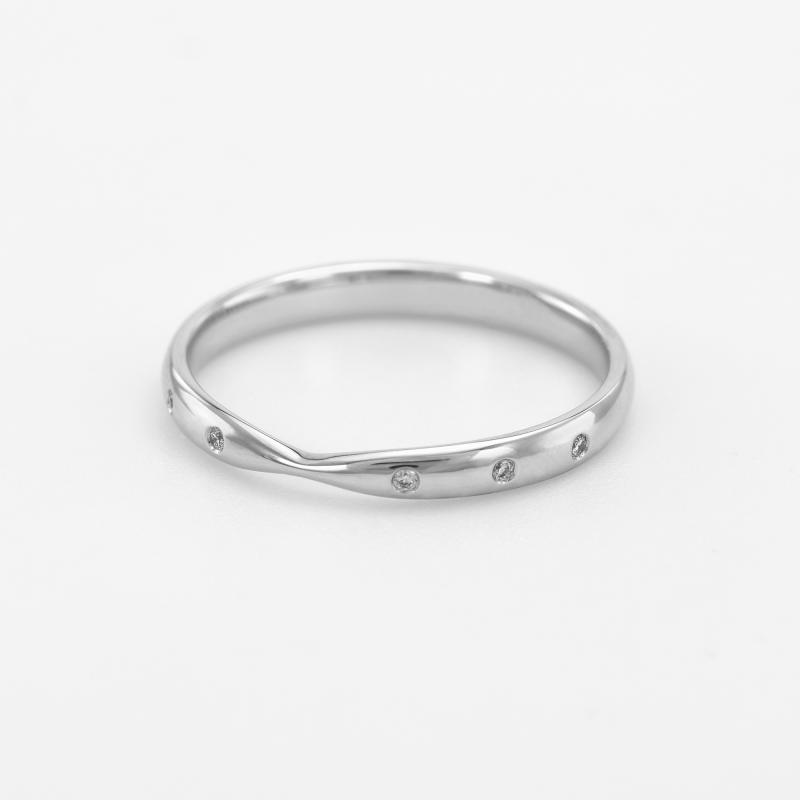 Minimalistischer Eternity-Ring mit 1mm Diamanten Toskani