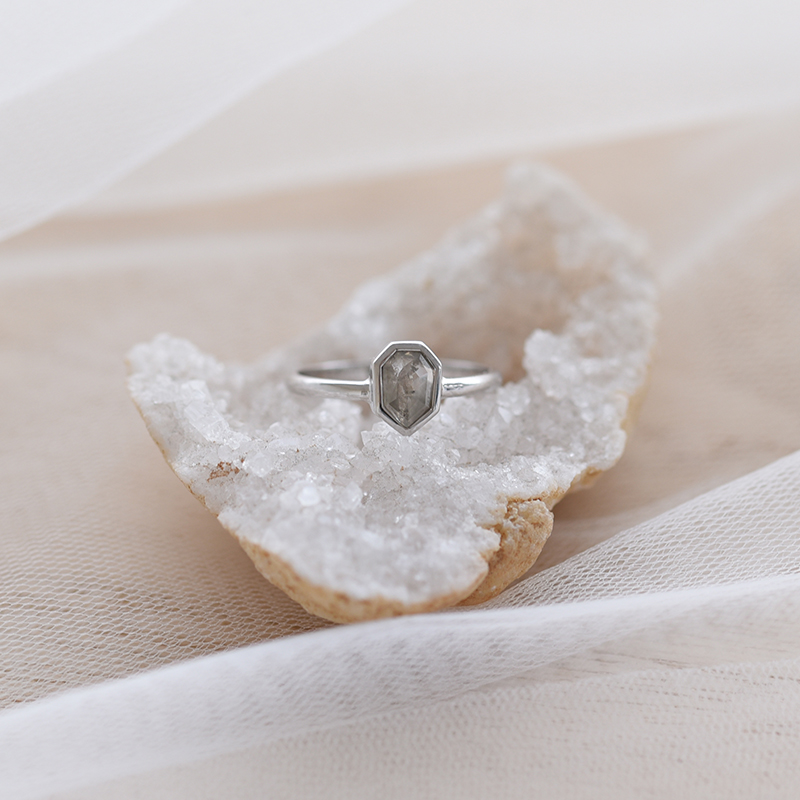 Goldener Ring mit Salt´n´Pepper Diamanten Ansonia 60874