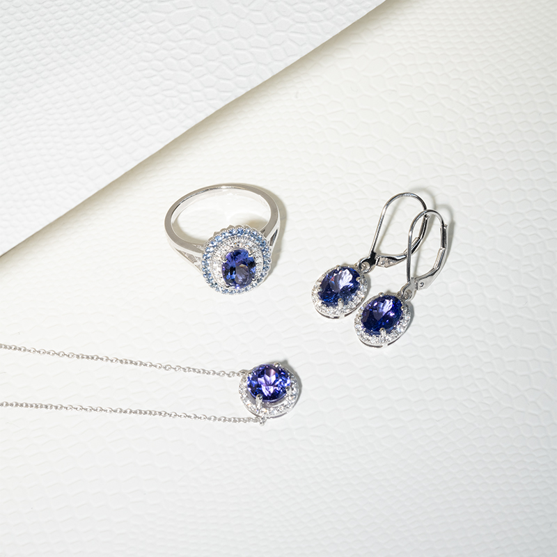 Ohrringe mit blauen Tansaniten und Diamanten Caty 129825