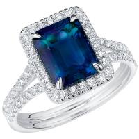 Goldener Ring mit Lab Grown Alexandrit in Emerald Form und Diamanten Ralph
