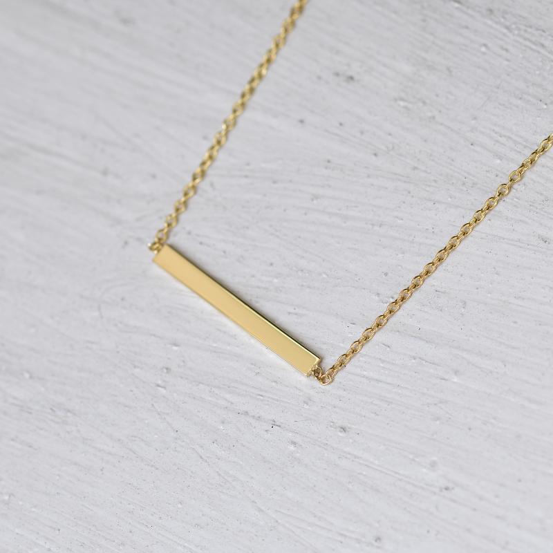 Goldene minimalistische Halskette aus der Kollektion Bar 24615
