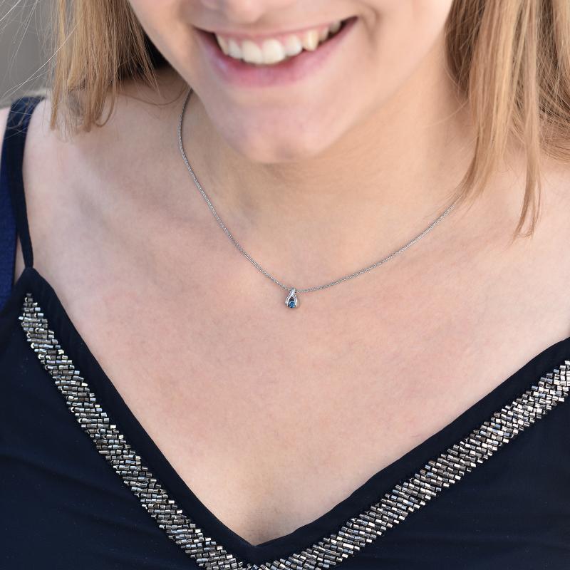 Halskette aus Platin mit blauem Diamanten Tilda 33235