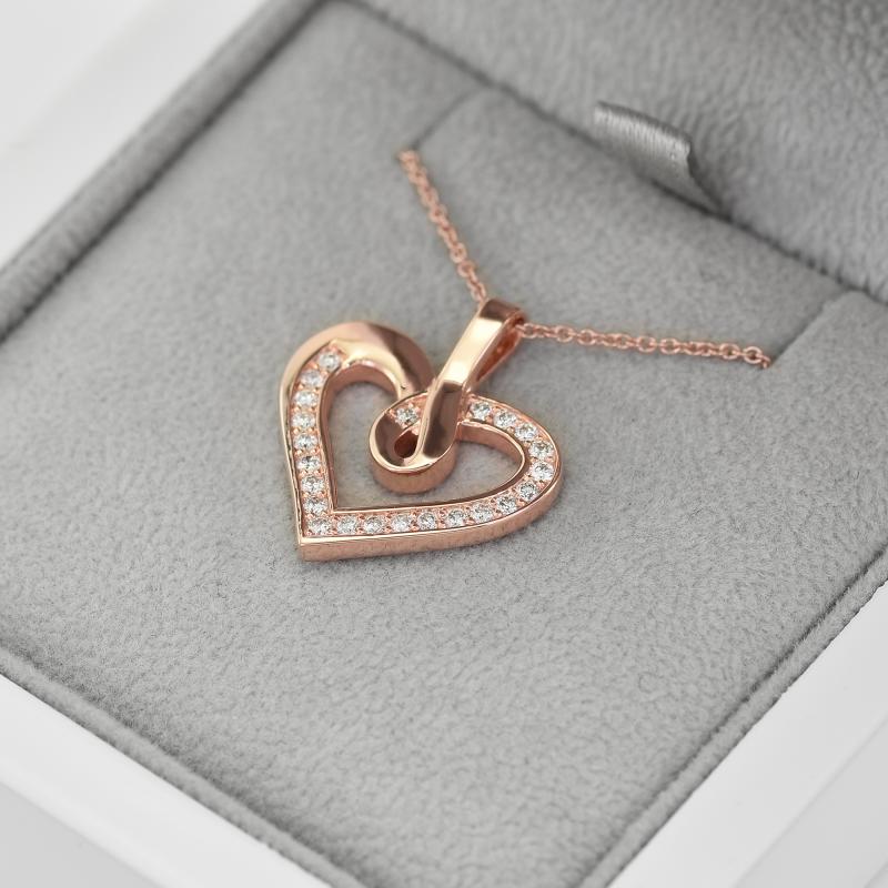 Herz aus Gold mit Diamanten in einer Halskette Savita 40425