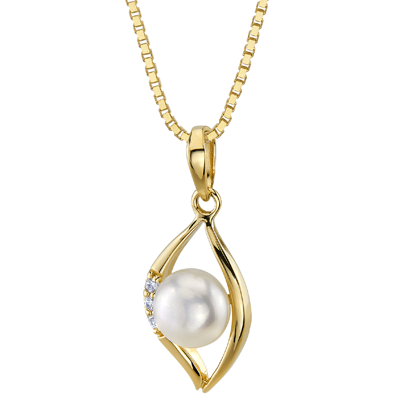 Goldene Schmuckkollektion mit weißen Perlen und Zirkonia Medea
